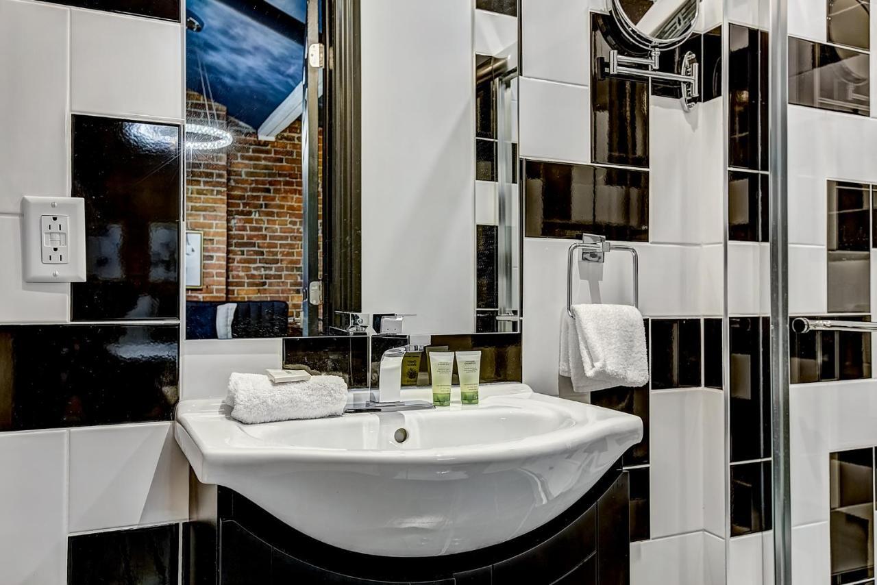 Apartahotel Dr. Penfield By Bouticstay Montreal